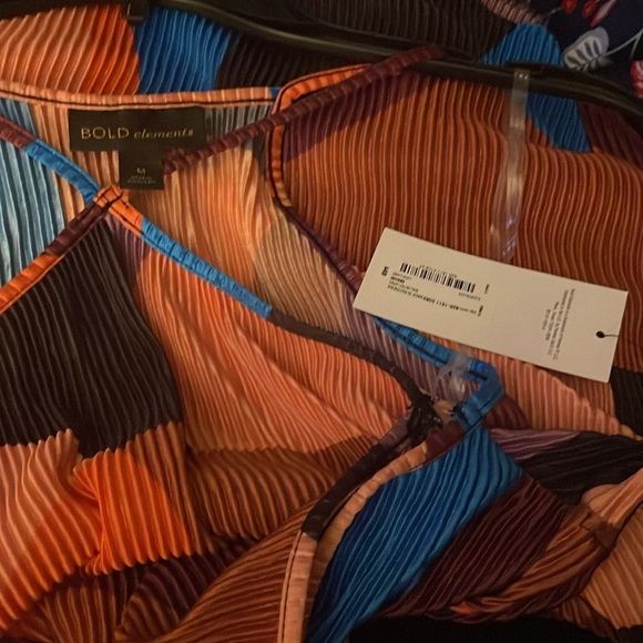 Bold Elements Womens Asymmetrical Neck Short Sleeve Blouse size Medium New - Picture 5 of 6